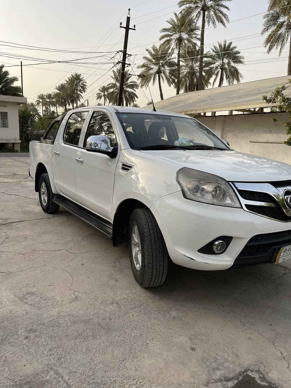 سلام عليكم للبيع بيكم فتون صيني
موديل 2021 
ماشية 74 الف كليو متر 
كير عادي السياره مكفولة كفالة عامه عده بيه كم ملاحظة كير و مكينة مكفولات و بحالة جيدة 
سعر 98 ورقه و قابل للتفاوض ملاحظة سعره بشركة اكثر من 13 الف دولار و السياره سعره كلش مناسب و عملية جدا 
مكان السياره بغداد الكاظميه السياره حره و تحويل ثاني يوم
***********
