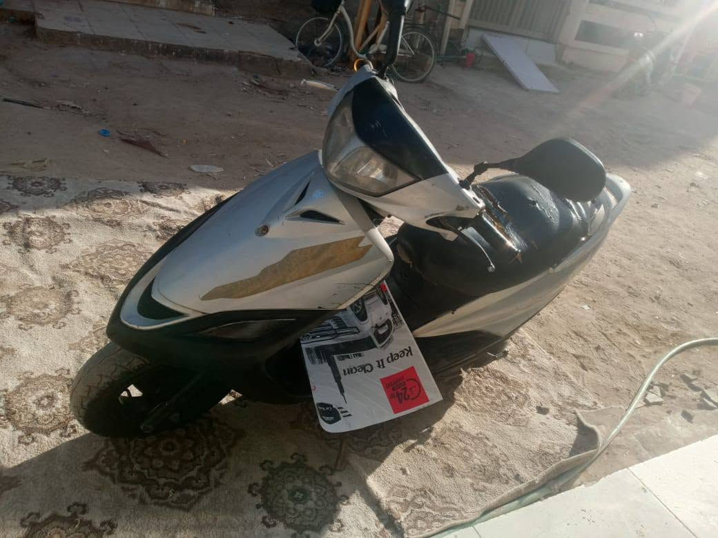 سلام عليكم ماكس ١٤٠ محرك برغي ممفتوح شرط دراجه جاهزة عوزها باتري رايدها ب ٢٥٠ وبيها مجال قليل مكاني الكاضمية ***********
