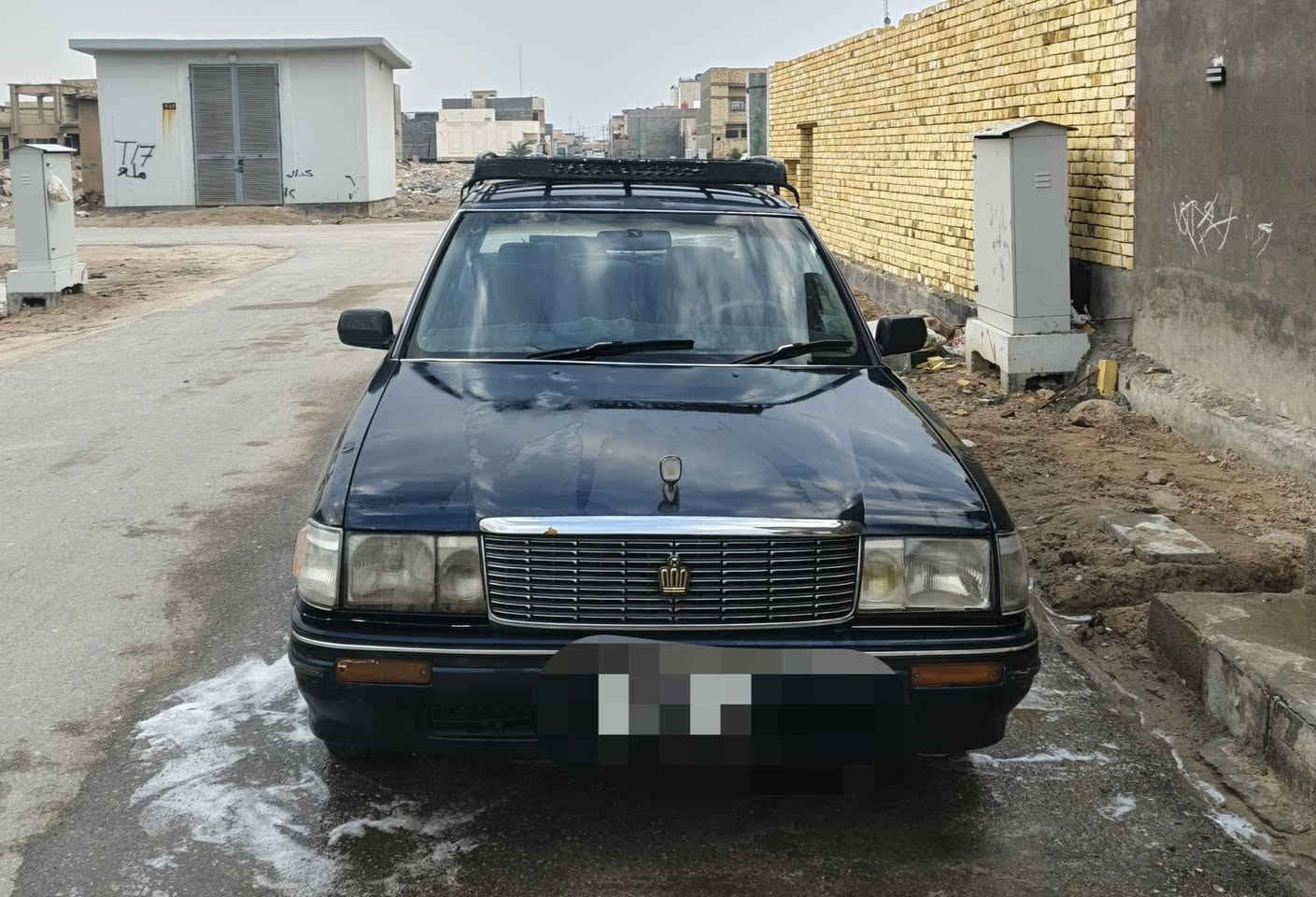 ارنب  92 للبيع سعرها 45 وبيها مجال  ***********  السياره مجفته ومصبوغه عام
