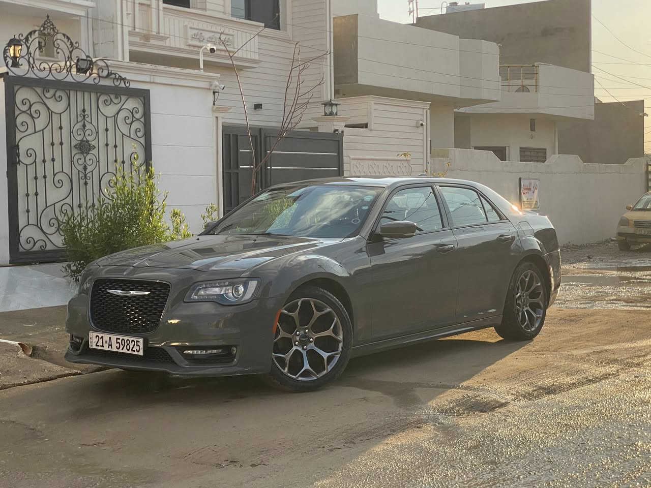 🚘 كرايسلر أوبام20189 – S300 فول / 1-1
🌍 كندي كلين 

مكفولة 

ماشية 107 الف ميل 

✨ مواصفات فول كاملة + بانوراما + جلد

المواصفات الرئيسية:

🔻محرك  6 سلندر – 3600cc

🔻كير 8 نمر – كير ماوس

🔻نظام وضعيات قيادة متعددة + سبورت

🔻تشغيل بصمة + تشغيل عن بُعد

🔻ستيرن كهرباء + شفتات ستيرن

🔻درگة خياط

🔻سقف بانوراما

🔻مقاعد جلد

🔻مقاعد أمامية كهربائية

🔻تبريد وتدفئة للمقاعد

🔻مقاعد خلفية تدفئة

🔻3 كشنات خزن

🔻قيادة ذاتية 

🔻سنويه هزه براد كلها جديد 

🔻مانع انزلاق

🔻كاميرات + شاشة كبيرة أندرويد

🔻مرايا جانبية قُلاب

🔻مراية داخلية تعتيم ذاتي

🔻زنون

🔻ستريتر كهرباء

🔻بردة خلفية كهرباء

🔻ويل 20 أسود

🔻دمّام بالصندوق

===============

📞 للاستفسار واتساب او اتصال 

***********
