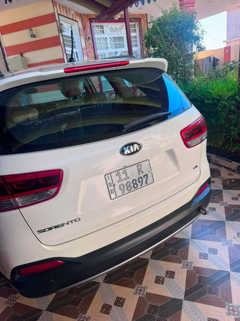 #السلام_عليكم

- كيا سورينتو 2018 Kia sorento 

- رقم بغداد انكليزي 

- مكينه 3500 v6 dosh

 

- ______________________

المواصفات :- 

* بصمه   

* كامرا خلفيه   

* شاشه اعطال

* تبريد بيانو

* وضيعات قياده    

* مري شفط

*   تبريد 3 قطع 

* كروز سرعه

* 7 مقاعد 

* جلد 

* كرسي كهرباء 

- ________________________ 

- صور السونار مرفقه

- مكان السياره ديالى

- للاستفسار 

- ***********

***********
