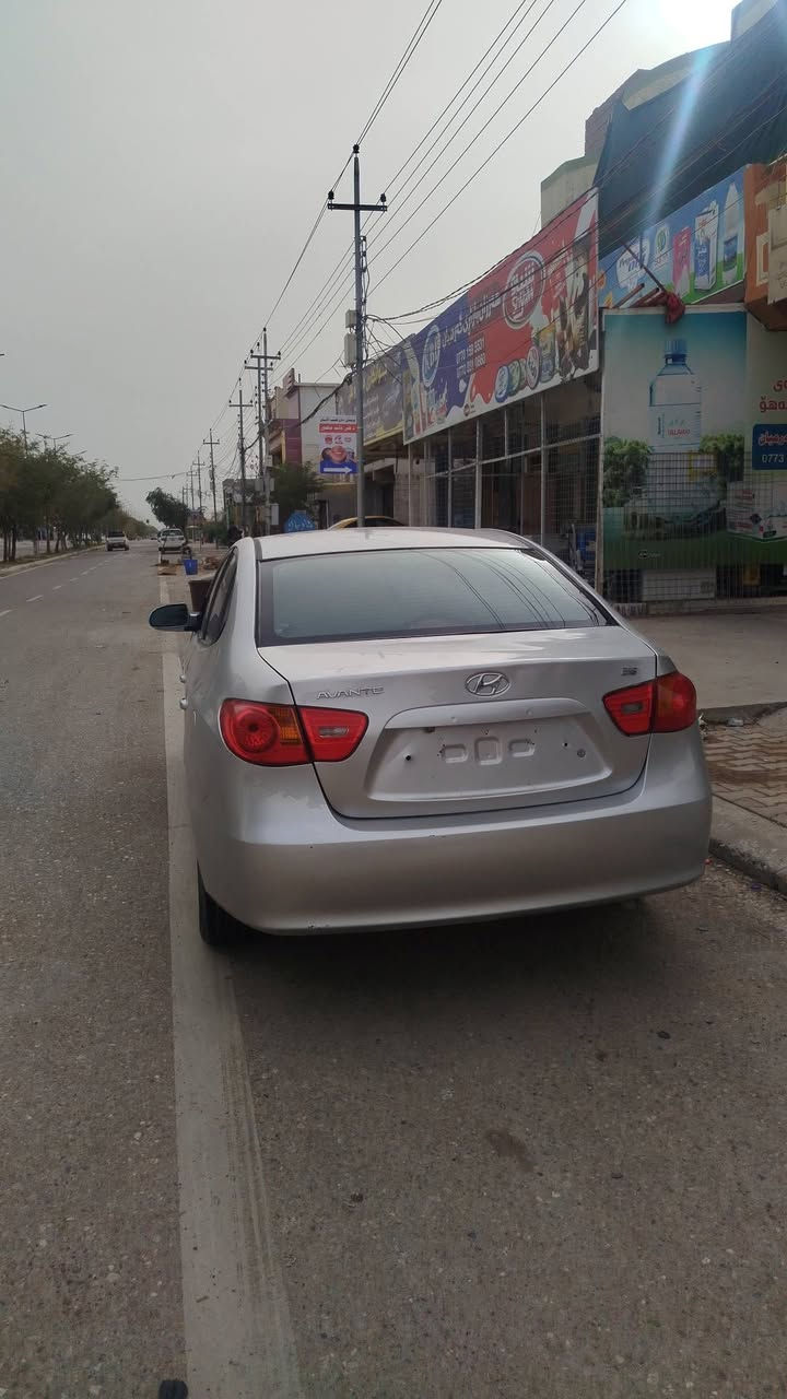 ئاڤانتی 2009هەموگیانی بەشەرت سەقفی وەک شوشە مەسروف کامل کراوە چوارتایەی لۆکی لەژێرایە ماشەڵڵە زۆر تنو تۆڵو کپە چرکەیەکی تیابو وەدڵ خۆت پارەی لێ ببڕەموشتەریت تێلکە ڕەحمەتی خوتان لێبێ بۆسعرتاقی کردنۆ تێل مەکەن لەگەڵ ڕێزم هاوڕێیان  ***********
