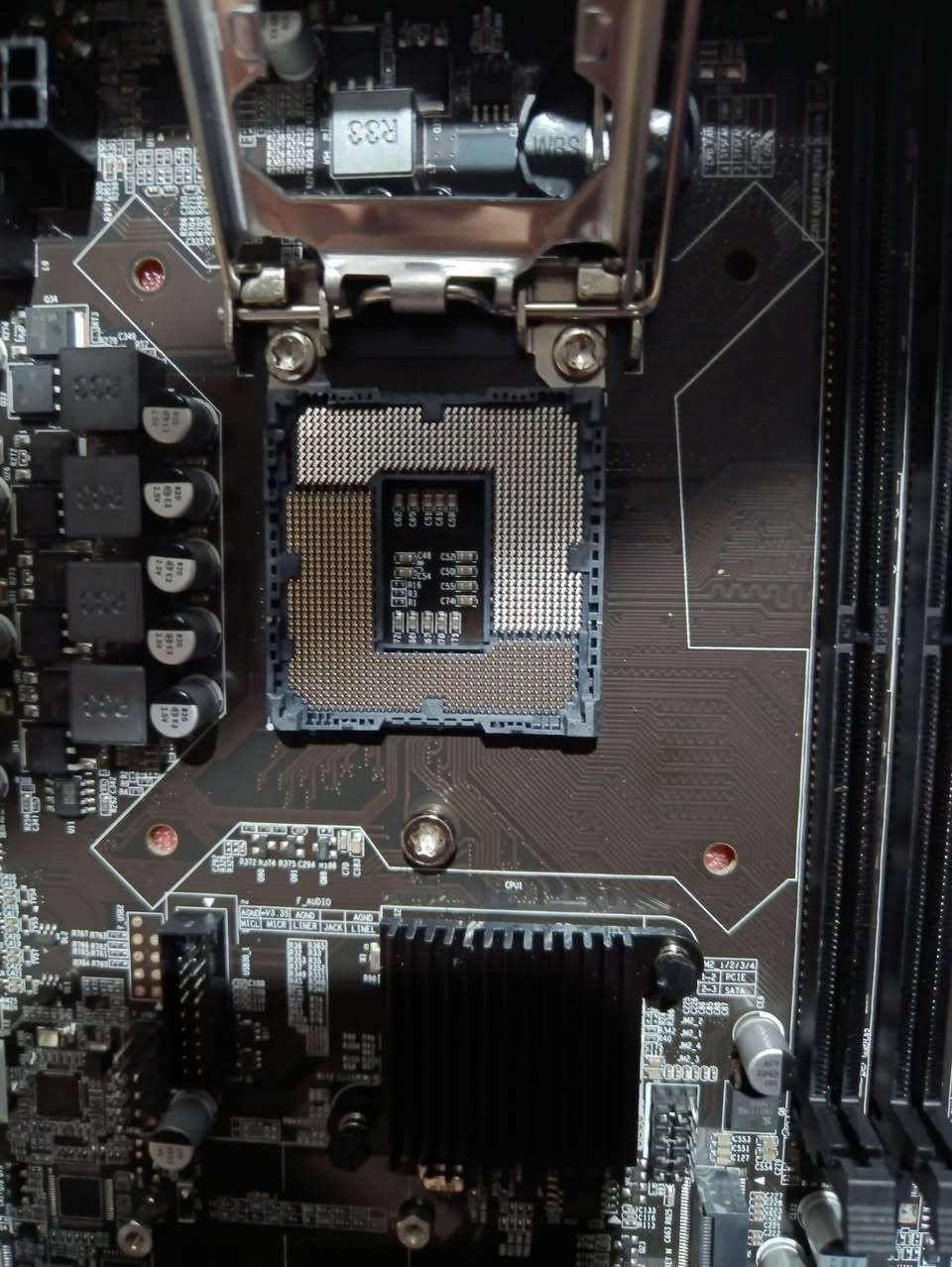 Mobo h110 gen 6/7 ب شرط شغل 60,000 توصيل موجوده لكل محافظة 5,000-6,000 gen 6/7


**إذا كنت صاحب هذا الإعلان وتريد حذفه لأي سبب، رجاءا أرسل رسالة إلى الدعم الفني**