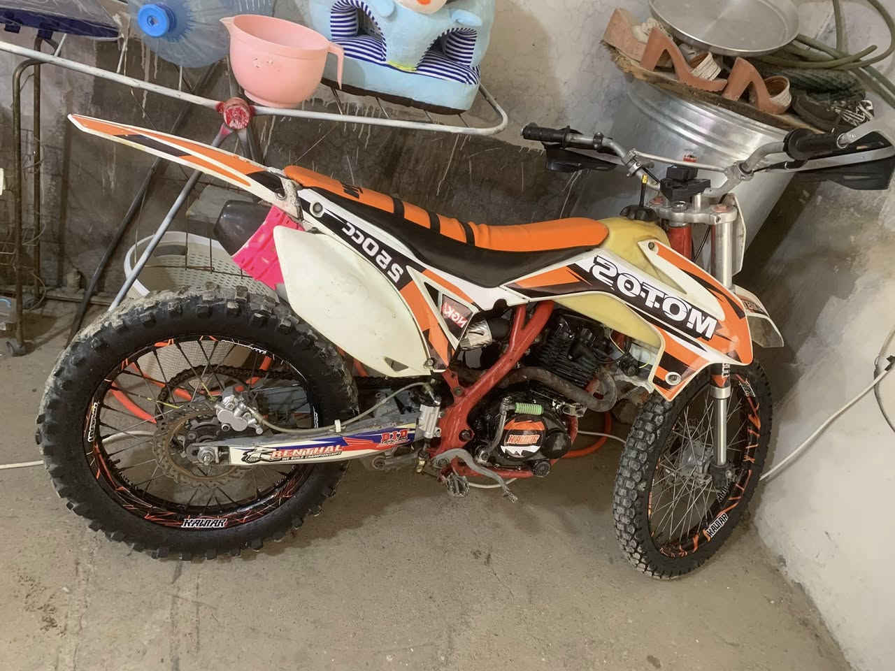 سلام عليكم عندي هاي قفاس لل بيع موديل 2023 لأصرف ولا بخار اي عيب مابي  سعر خاص مكاني كركوك عرفه ***********
