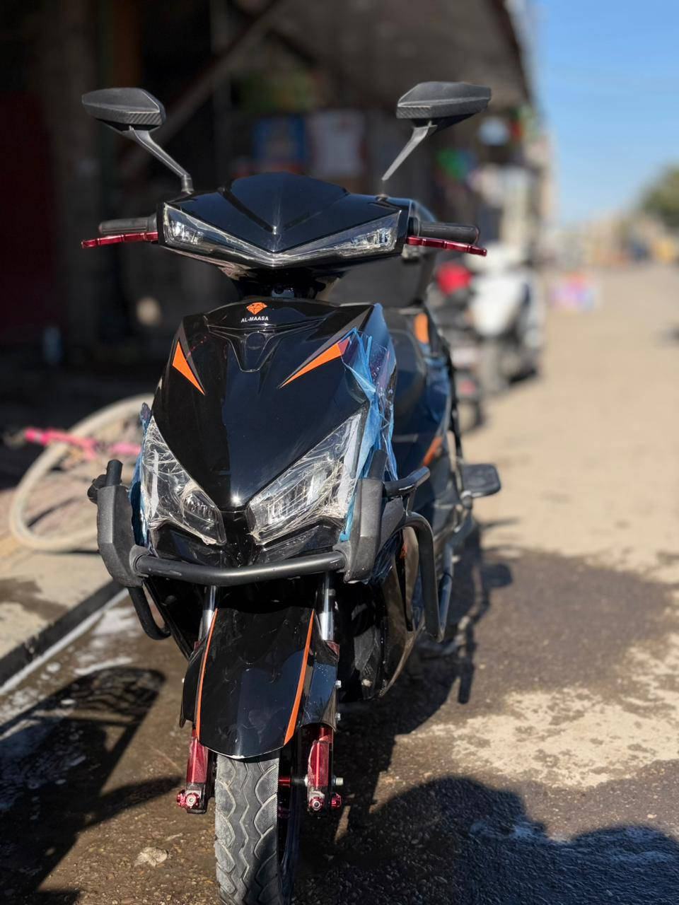 السلام عليكم دراجه شحن للبيع دراجه كلش جديده ست بطاريات تشغيل الدراجه ثلاث انظمه موديل الدراجه 2025 السعر خاص العنوان الانبار الفلوجه *********** بي واتساب
