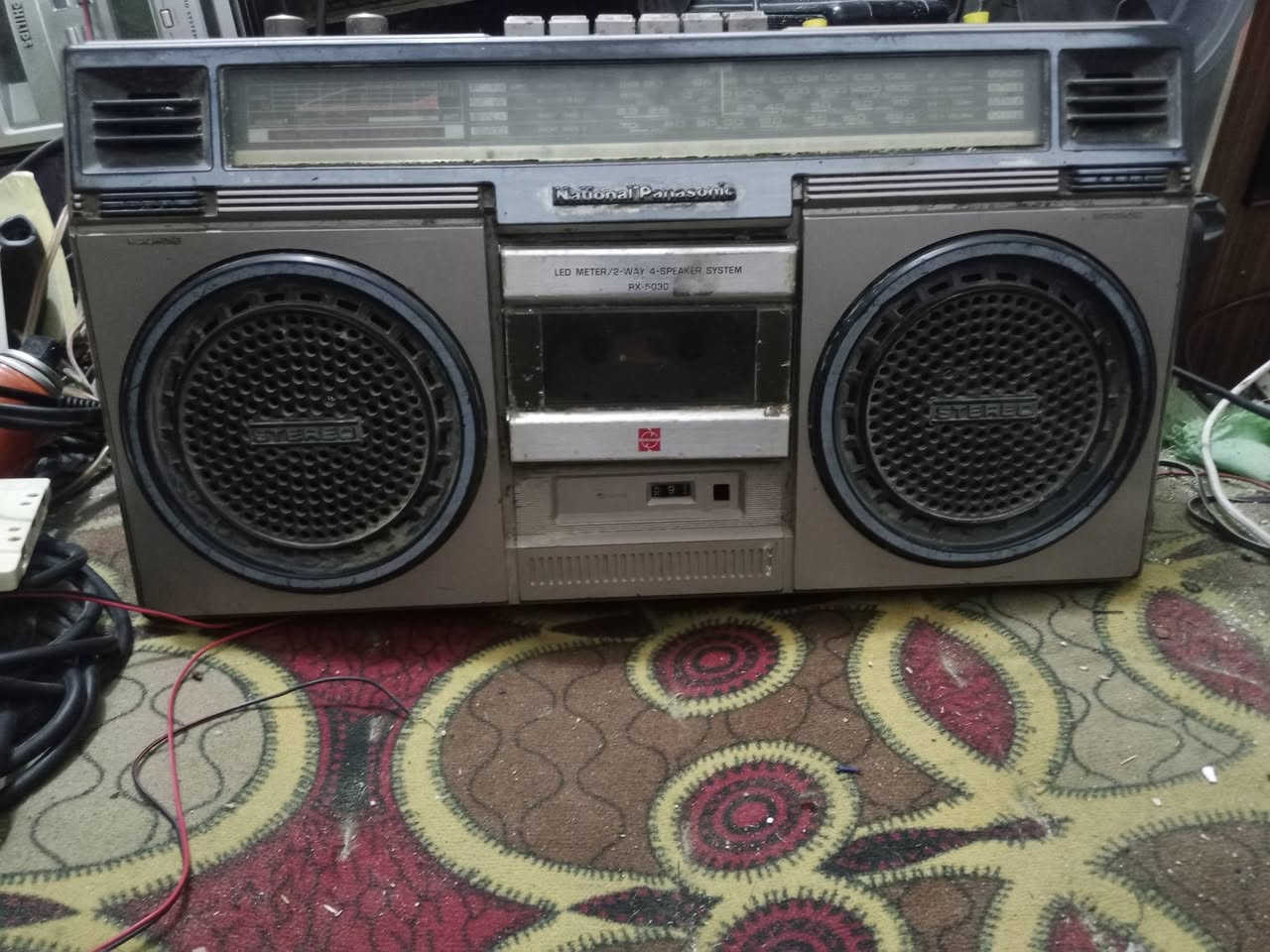 راديو مسجل دبل سماعه شغال راديو حاليا المسجل يشتغل مايطلع صوت اكو مشكله بالعازله تحتاج تنظيف نقص اريل وبعض الدكم حسب الصور والفيديو الموظح السعر 25 مع التوصيل


**إذا كنت صاحب هذا الإعلان وتريد حذفه لأي سبب، رجاءا أرسل رسالة إلى الدعم الفني**