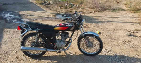 السلام عليكم. موطور تايگر للبيع
الگشر نظيف گدام العين المحرك يحتاج تعمير. 
موديل 20. السعر. 150 الف. ***********
العنوان الشرقاط شارع 20.
