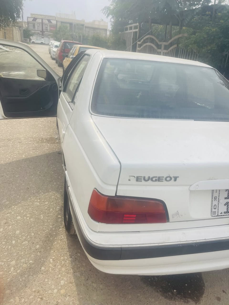 بيجو 2013كفاله عامه ماشيه ٦٧ السعر ٤٩وبيه مجال قليل ***********
