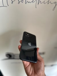 ايفون 11  عادي   لون BLAK🖤 بطاريه 75 ذاكره 128 جهاز وتر وما مبدل اي قط...