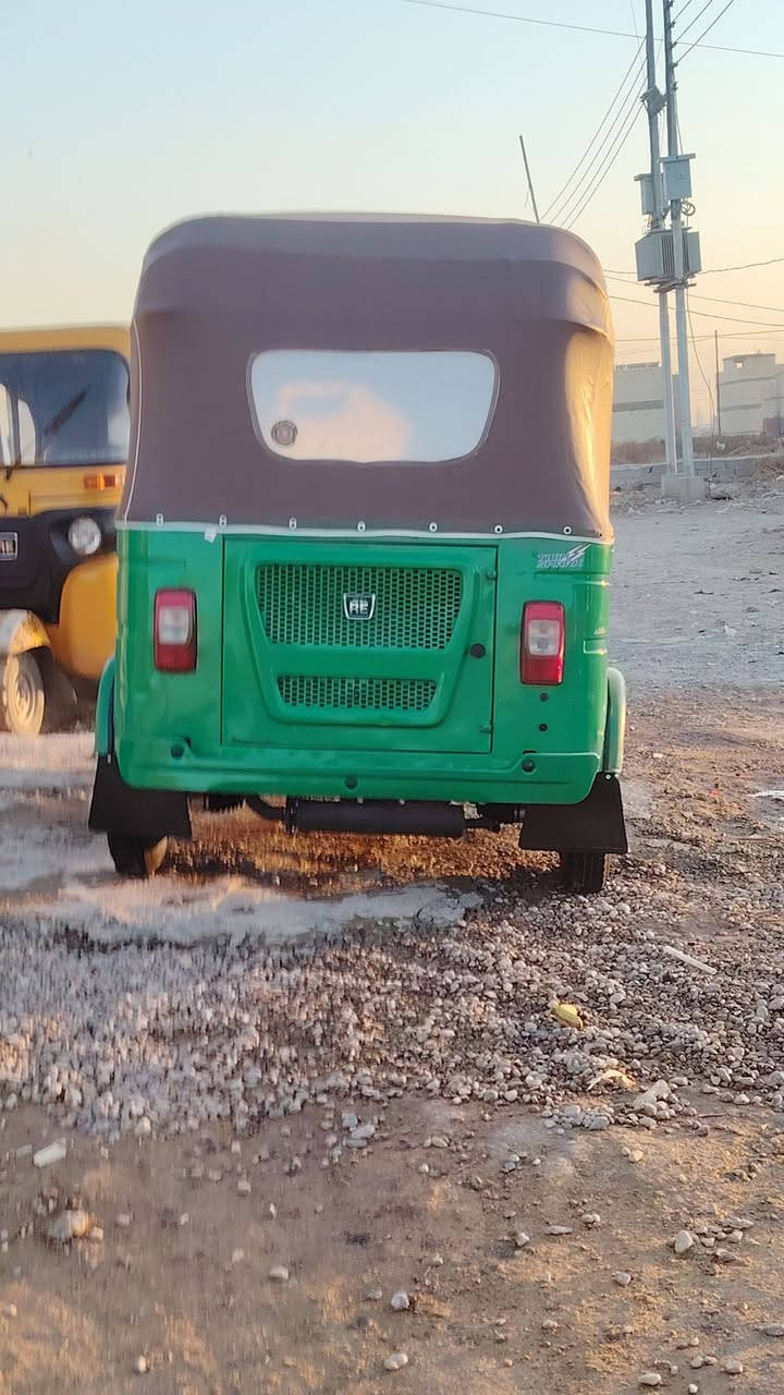 تيك توك للبيع الموديل 22 رقم سنويه بغداد المكان تغادر درويش كفاله عامه من عدا الدوس ***********
