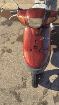 سلام عليكم من رخصت صاحب الاكروب دراجه بطه ياباني نضيفه محرك نضيف مامجفت كابريتر وصالنصه اصليات الدراجه ناعمه وحلوه كهربائياته كله شغاله سعره 400 وبيه مجال مكاني كربلاء *********** الرقم الثاني ***********
