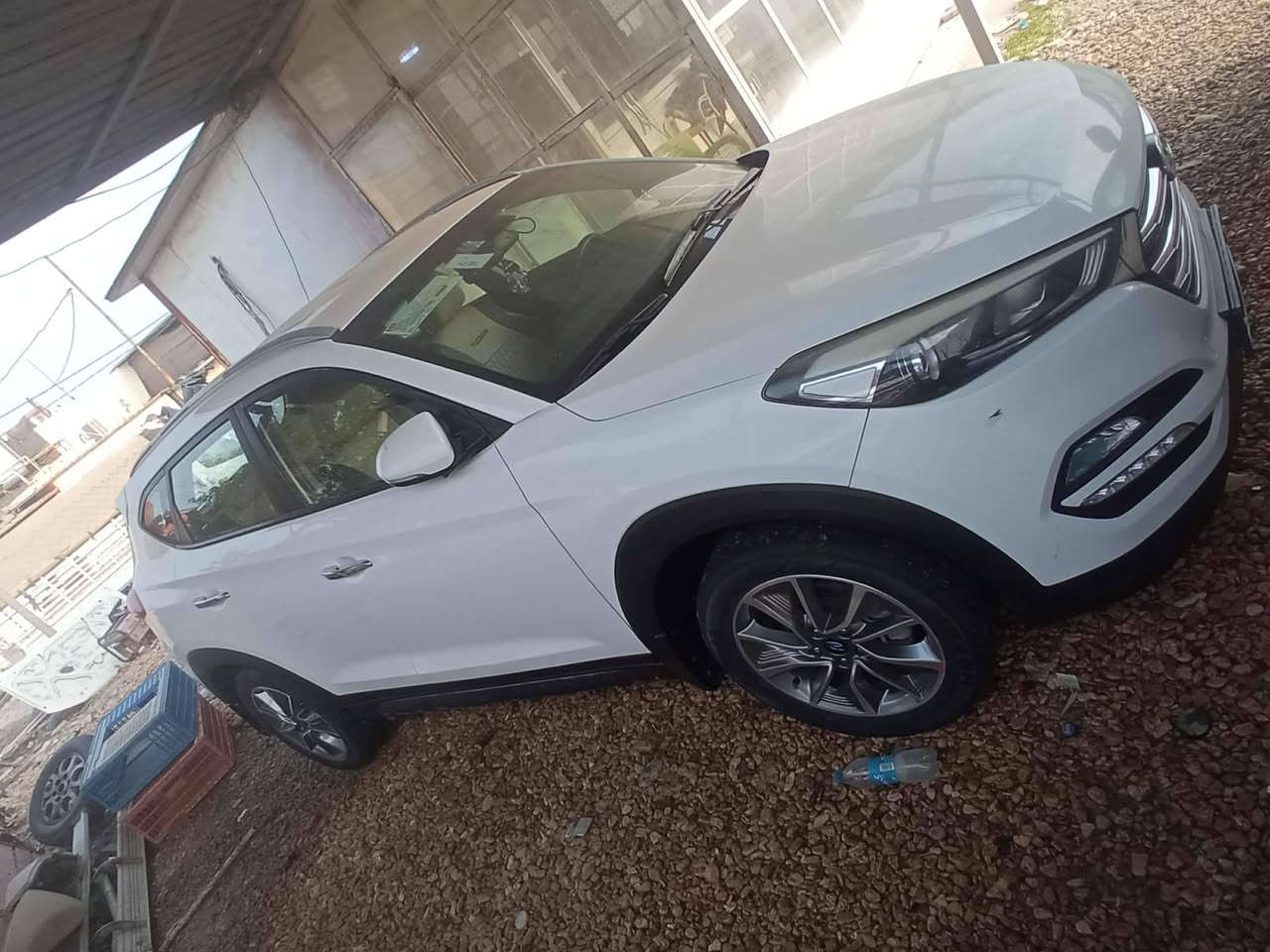 السلام عليكم توسان موديل 2018 سياره مكفولة كفاله عامه  ما عده بارده بصيطه ب الجنطه مكينه 2000  مشايه 142  رقم اربيل بسمي السعر 180 وبيهه  مجال  المكان بابل قضاء القاسم ***********
