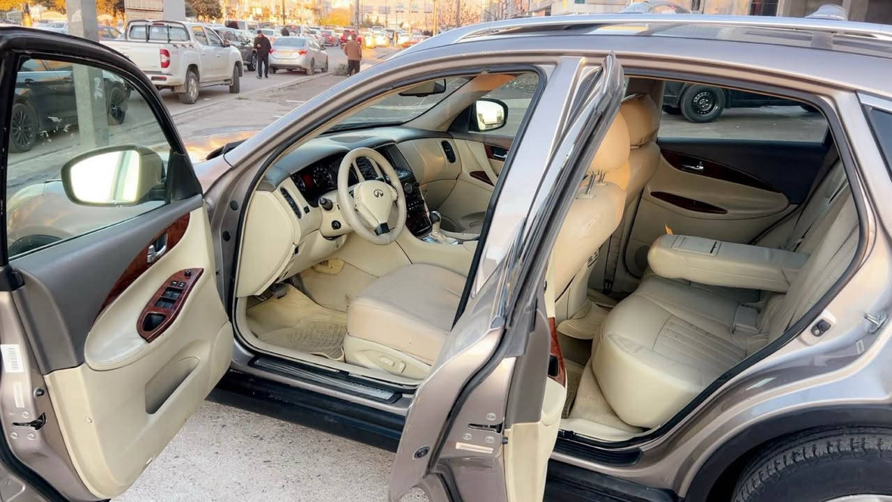 للبيع نيسان انفنتي  فول مواصفات اعلى فئه بالمواصفات موديل 2009 رقمها دهوك و تحويل بشرط. محرك v6  كيرو محرك بشرط كهربائيات كلها شغاله بشكل عام سياره بدون عيب  و جاهزه  بيهه فقط 3 قطع صبغ بدون حادث 
سعر البيع 88 ورقه وعليهه 9 ورقات غرامه ينزل من سعرها
مكان السياره دهوك عقره  للاتصال و تواصل واتساب  ***********–*********** اكر, نينوى
