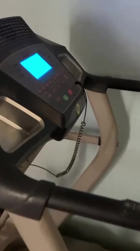 مستعجله على بيعته جهاز جري 100بي مجال ودوشك 90بي مجال شراي خاص اليوم ياخذهناحنة بالحرية الثالثة منطقة ابو جفات


**إذا كنت صاحب هذا الإعلان وتريد حذفه لأي سبب، رجاءا أرسل رسالة إلى الدعم الفني**