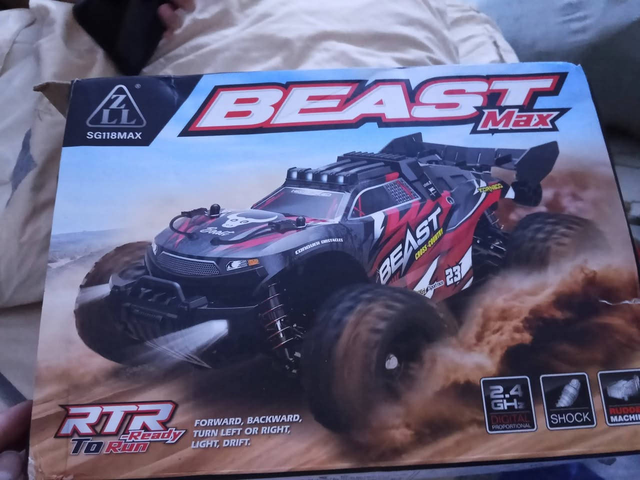 سيارة احترافية راقي شحن كامل ملحقات ب40قفلها مراسله على الرقم ***********
