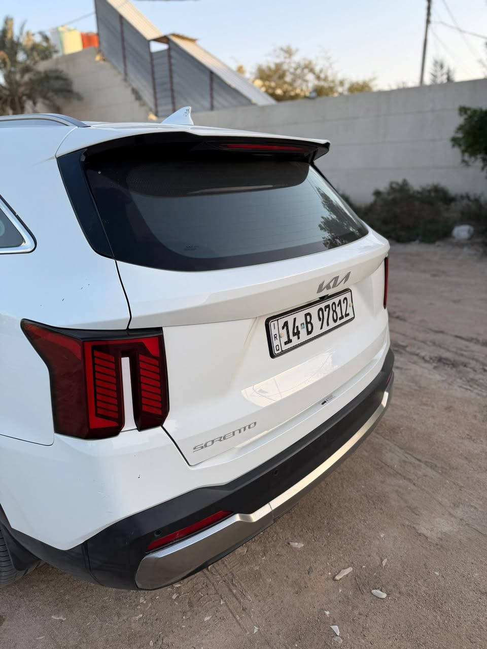 السلام عليكم
سورنتو 2024 خليجي سته سلندر سبعه راكب السياره خليجيه كفاله عامه من البارد والصبغ والفتح وكلشي فول مواصفات ما عده الفتحه كاميرات رادار داش كام كالمله السياره للاخير برغي ما ناقصها رقمها بصره بأسمي 
السعر 325
الرقم *********** 
المكان البصره ابي الخصيب
