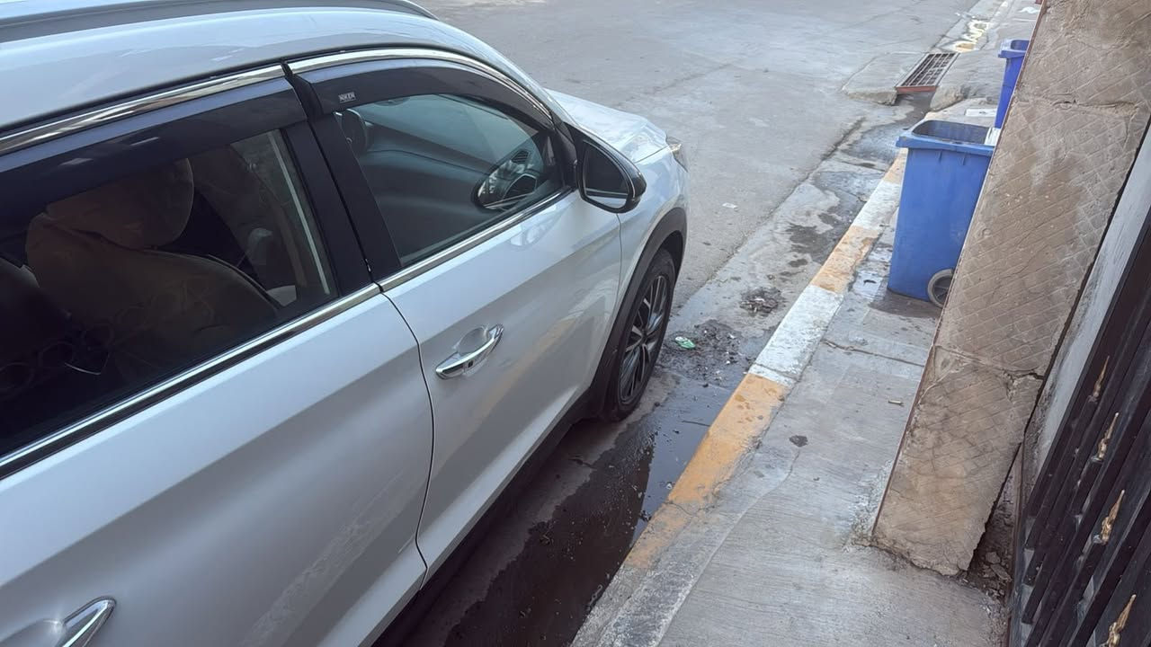 سياره توكسان خليجي للبيع

موديل ٢٠٢٠

فوووول مواصفات ١/١ عدا البانوراما

⬅️رقم بغداد الدولي الجديد

 مشروع وطني مجددة الى سنة 2029

ماشية 102 وشويه الف كم فقط

السيارة ب اسمي  

ومجددة السنوية ٥ سنوات

يعني من كلشي كاملة الياخذه مجرد تحويل ثاني يوم

السيارة مكفوله كفالة عامة عدا رصعات خفيفه بالباب والبنيد

والسيارة تايرات تخم جديد قبل شهر شديته

والاسبير المقدس منازل

مواصفاته /

بصمة تشغيل

بصمة ابواب

٣ انضمة قيادة

٢ كرسي كهرباء

أريل نفكيشن

شاشه أبل كار بلي البلادية مال كاصد

الداخل مخمل

شاحن واير ليس

٢ لدات امامية 

ثلاجه بلجكمجه

محرك ٢٠٠٠ دوش

فول تحكم ستيرن

حاجب نهاري

حساس امامي

حساس خلفي

كاميرا خلفية دوارة

مري شفط ويا القفل

سايد بريك بلرجل 

نضام ترحيب

ويل ١٨

مخرج Aux 

مخرج usb

لد امامي 

لد خلفي

اشاير بلمري

يدات نيكل 

قطعتين تبريد

⬅️والسيارة ع ايد وحدة من طالعه

⬅️ مكان السيارة الانبار

والسيارة جاهزه من كلشي

يعني الياخذة مجرد تحويل

السياره سعره 205 ورقه وبيها مجال 

(دفترين 205)

مكان السيارة الانبار

وهذا رقمي 

***********
