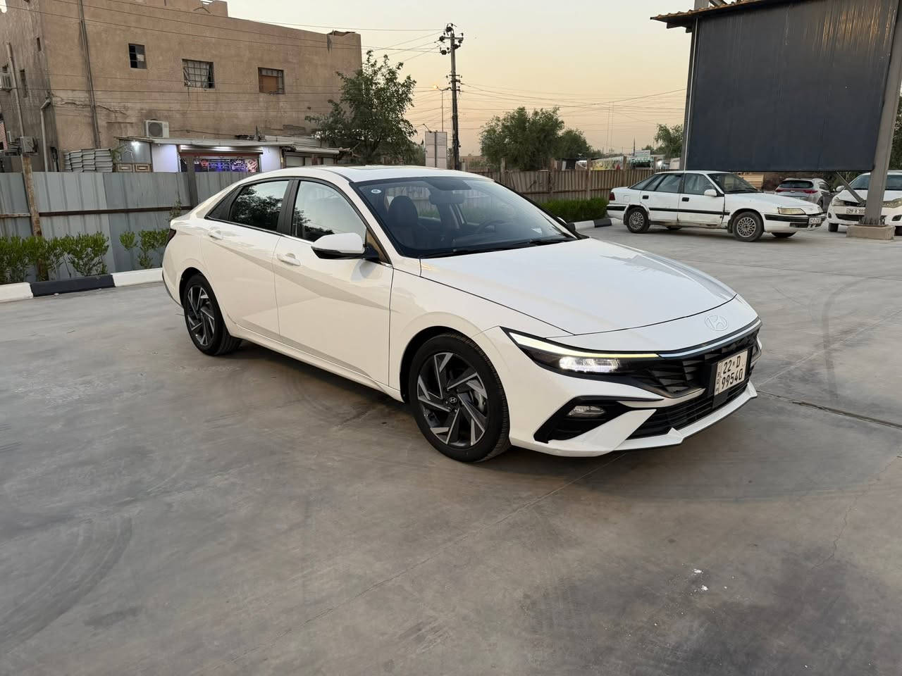 السلام عليكم للبيع
هيونداي النترا اخت زيرو ( خـليـجـي ) تجميع صيني
فول مواصفات سلايد فتحة سقف بصمة            
 👈المواصفات :
مود رايف ( ايكو ٫ كومفرت ٫ سمارت ٫ سبورت )
كير طيارة
بصمة تشغيل بصمة ابواب
شاشة اصلية 
عداد سرعة ديجتل 
مقاعد جلد اسود 
6 ايرباك (الدشبول الدركة التكم المقاعد)
لايت led نهاري
لايت زنون عالي ناصي 3 عدسات
فتحة سقف
lاستيرن رياضي
ويل رياضي حجم 17
تبريد قطعتين
مري كهرباء+ اشاير بالمري
كروس سرعة وفول تحكم ستيرن
حساسات خلفية +كاميرا 
سايد بريك كهربائي
بعد بيها هواي مواصفات ‼️ 
كير محرك شرط عل فحص 🧐 
سنويه وهزه جديد 👍 
سياره ماشيه 10 الف فقط 😎
السياره بدون ضرر كفاله عامه  🙂 
شرط السياره ع وضع زيروووووو و تبريد ثلج 🥶😶‍🌫️
مكاني بغداد حي الاعلام رقمي ***********
