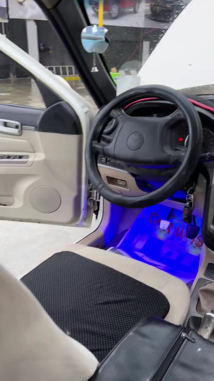 السلام عليكم 
سي كي CK موديل 13 كصه قديمه
رقم الماني ابيض 
مكينه شرط تبريد تدفئه كلو شغال 
كهربائيات كلها شغاله 
داير جاملق اليسار مصبوغ اثر خيسان  اصبعين انطيك شرط بدون دواخل
بيها تلقيطات خفيفه 
شرط التحويل 
للاستفسار الاتصال على الرقم 

‏‪***********‬‏ ‏. ‪***********‬‏
