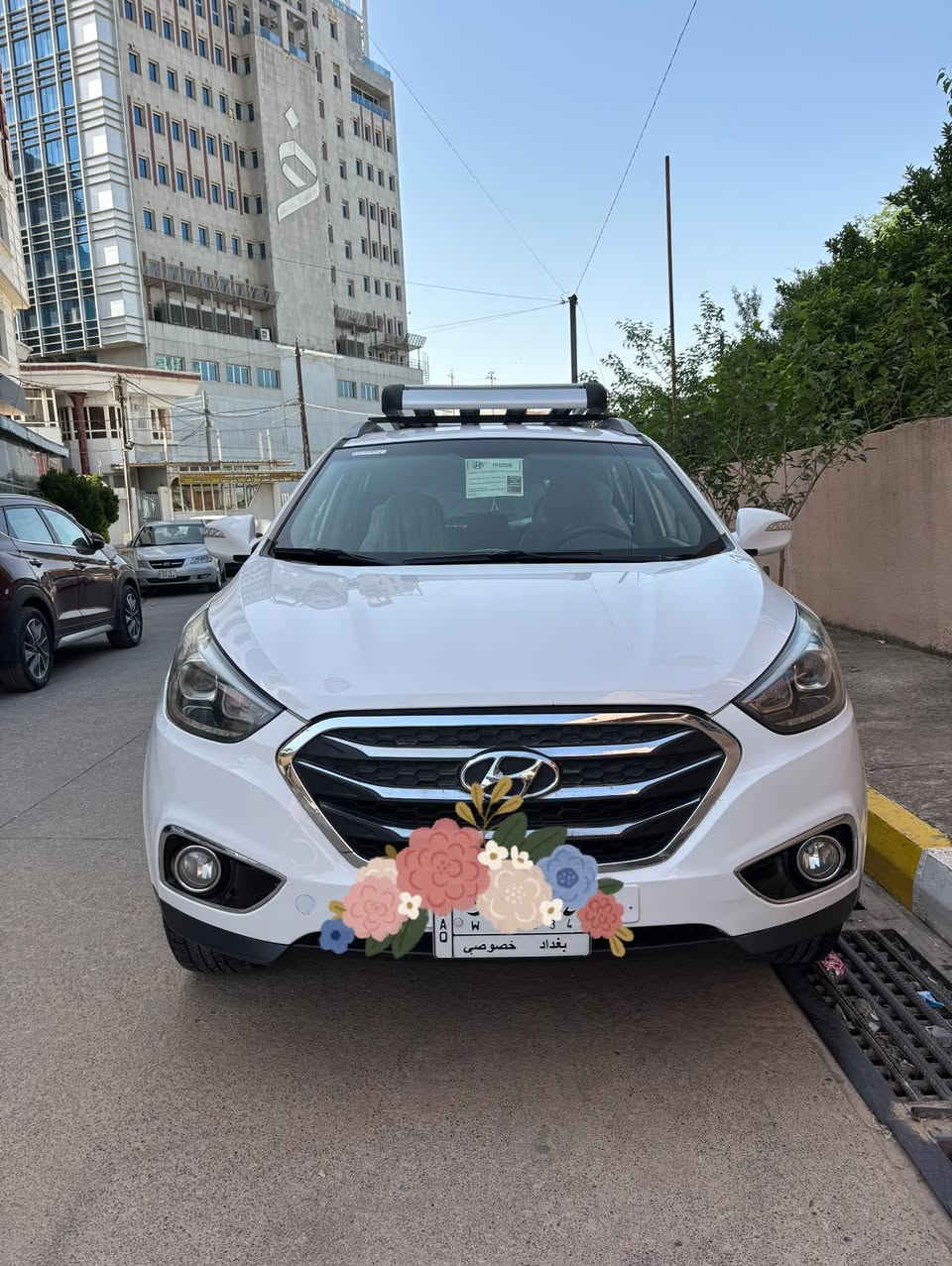 السلام عليكم توسان 2014 خليجي  رقم بغداد تحويل  ماشيه 70 ألف حقيقي  سبير منازل بيها جاملغ امامي صبغ بدون فتح باقي كفاله تخم تاير جديد السعر 143 مكان السياره كوت موبايل  ***********
