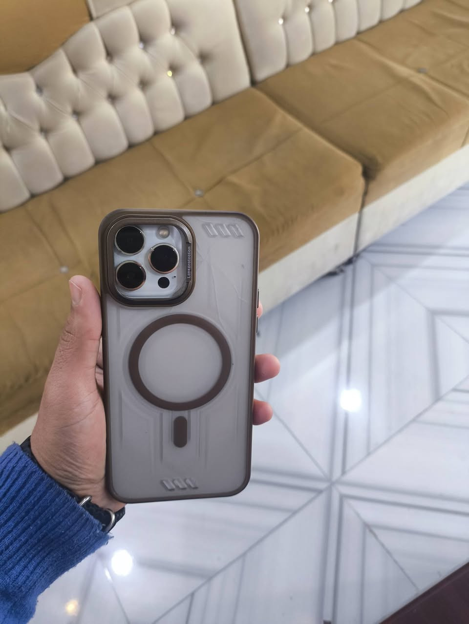 ايفون 13 برو ماكس دبل شريحه
تلفون فقط مبدل بطاريه اصليه نسبه 86 انساه بلشحن كلش زين ولباقي كله بلاد 
ذاكرته 256 لجهاز بي فطر كلش بسيط بلضهر الشاصي مالته شخط مابي كلش جديد
رايده 525 وبي مجال للشراي يتصل ***********
