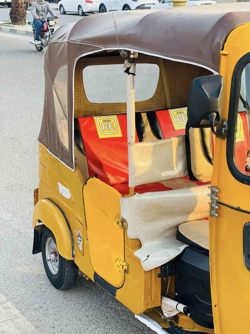 سلام عليكم تكتك البيع 2021  شهر 6  تكتك نضيفه مكينه مفتوحا كشره شوف العين تكتك تخم تاير توني بيد الضفيرة رقم ***********
