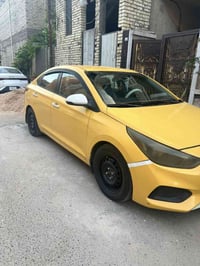 اكسنت 2020 تكسي ليبل واحد  حادثهه مثل مموضح بالصور السيارة ممبدل بيهه ...
