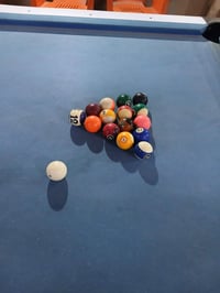 ميز بليارد • نضيف • ديوانيه