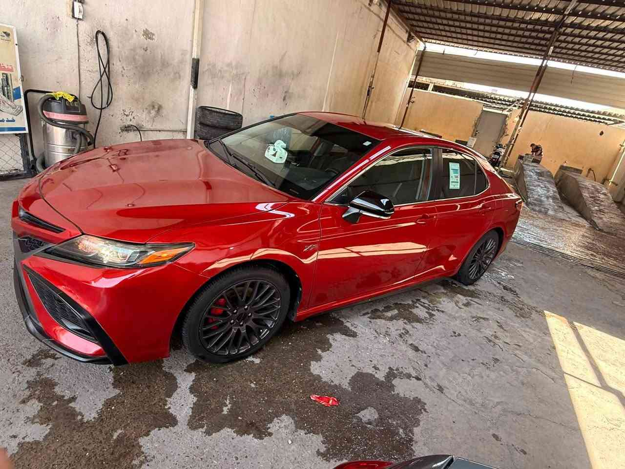 تويوتا كامري SE موديل 2022

✨ لون كرزي 

✨ ممشى 60 ألف فقط

🔹 شاشة كبيرة

🔹 Apple CarPlay & Android Auto

🔹 خرائط وإنترنت

🔹 كاميرا 360 درجة

🔹 مقود عادي 

🔹 شفتات خلف المقود

🔹 إشارات بالمرايا الجانبية

🔹 مقاعد جلد أسود

🔹 دركسون جلد بخياطة مميزة

🔹 تحديد مسار

🔹 نظام مانع تصادم

🔹 رادار أمامي

🔹 ABS

🔹 نظام مانع انزلاق

🔹 أوضاع قيادة (Normal - Eco - Sport)

🔹 GPS

🔹 مصابيح زينون عدسات عالي وواطي

⚙️ محرك 2500cc مرغوب ومكفول مع ناقل الحركة

📌 الملاحظة: حادث السياره جاملغ وبنيد موجود سونار 

سيارة نظيفة جداً وجاهزة للفحص.

 

السعر : 172وبيها مجال للشراي 

الاتصال : *********** مكاني صلاح الدين قضاء بلد

