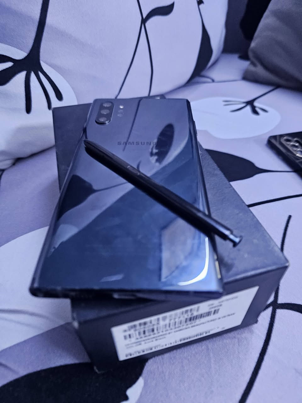 نوت 10 للبيع جهاز اخو الجديد ممفتوح اي شي بي غير الظهر مكاني بغداد حي اور للإستفسار ***********
