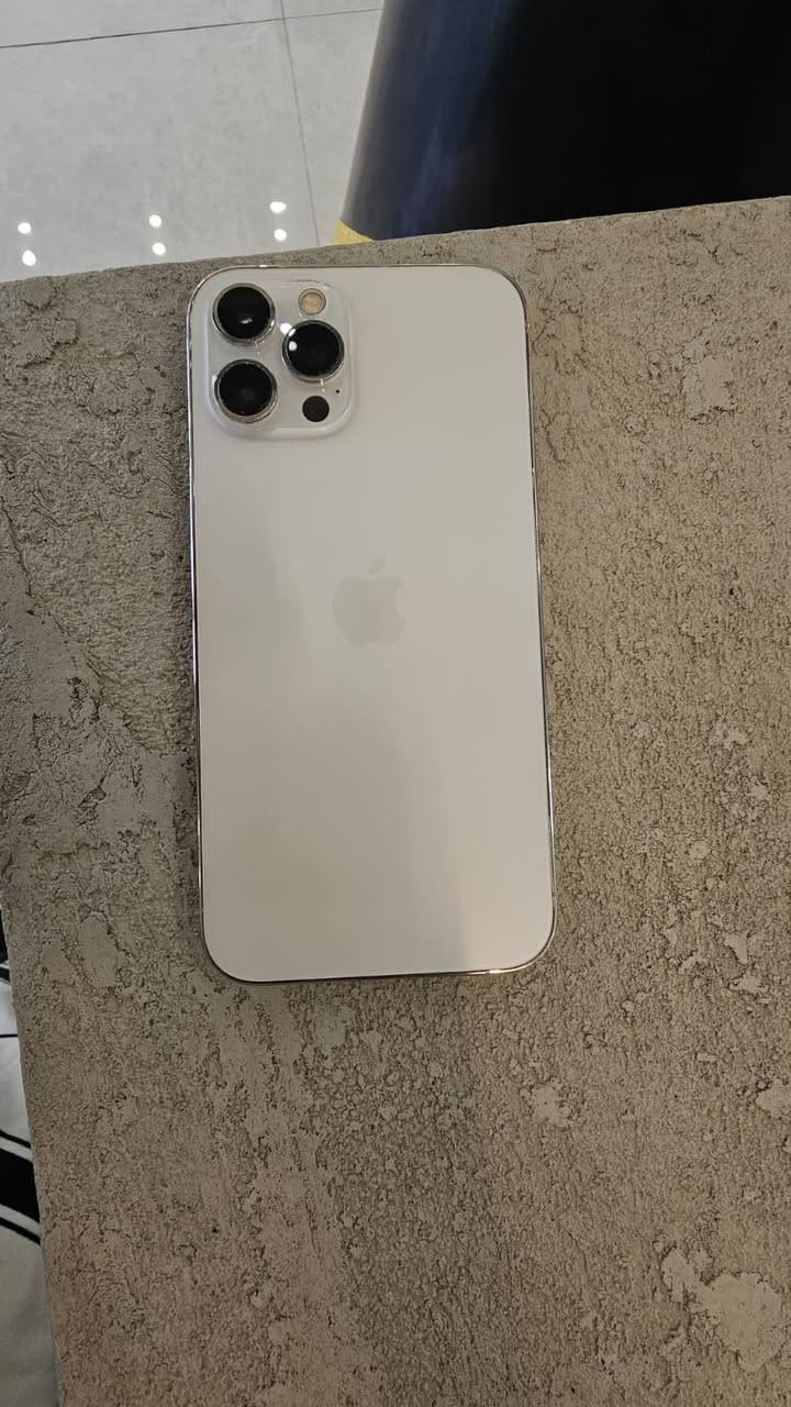 • iPhone 12pro max  

• ذاكره 512 
• بطاريه 75 
•تلفون نضيف 
(بس الصفاح مثل مموضح بل صوره خدوش بسطيه بسبب الكفر )
•توجد كارتونه الجهاز الاصليه 
•وتوجد شاحنه مع الجهاز 
•وتوجد 8كفرات بمختلف الاشكال هديه مع الجهاز 

سعر 350 وبي مجال 

📍مكان بغداد 

 يوجد واتساب للتواصل ***********

دمتم سالميآ
