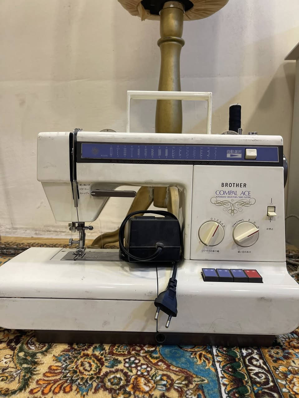 اوفر منزلي استخدام قليل ياباني باب اول  سعره 125 

برذر كومبال باب اول المكينه ماخذيها بس على مود فتح الدكم جدا نظيفه   سعرها 150. مكاني بغداد الشعب. 
***********
