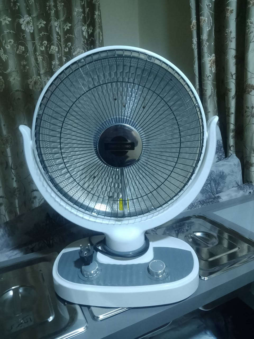 سلام عليكم غراضي كلو جديد ما مستعمل كلو جديد ردت افتح محل وما فتحت كلو جديد كدام العين الكونتر يصير للمطعم البقال للجرزات المهم رقمي واتساب ارد ***********
