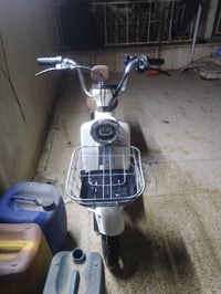 ماطور شحن للبيع  جاهز من كل شي مع الشاحنه   م.     07781038892  حجم 14...