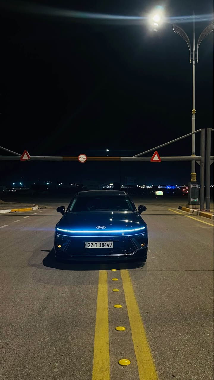 سوناتا 2024 امريكي
فئة SEL 
ماشية 19 الف كم 
لون اسود 
شكل جديد
فول ماعدا فتحه
اوتو هولد 
مثبت سرعه
رادار 
نقاط عمياء 
شاشة متصل كير علاك
السياره كلين بيها بارد بالباب الي خلف الصدر
والجاملغ ولسه مامرجعه BDR 
السياره كله محسن 
دهن موتول ماناقصها شي 🩵
واتساب + اتصال موجود 
سلامتكم
*********** كربلاء, العراق
