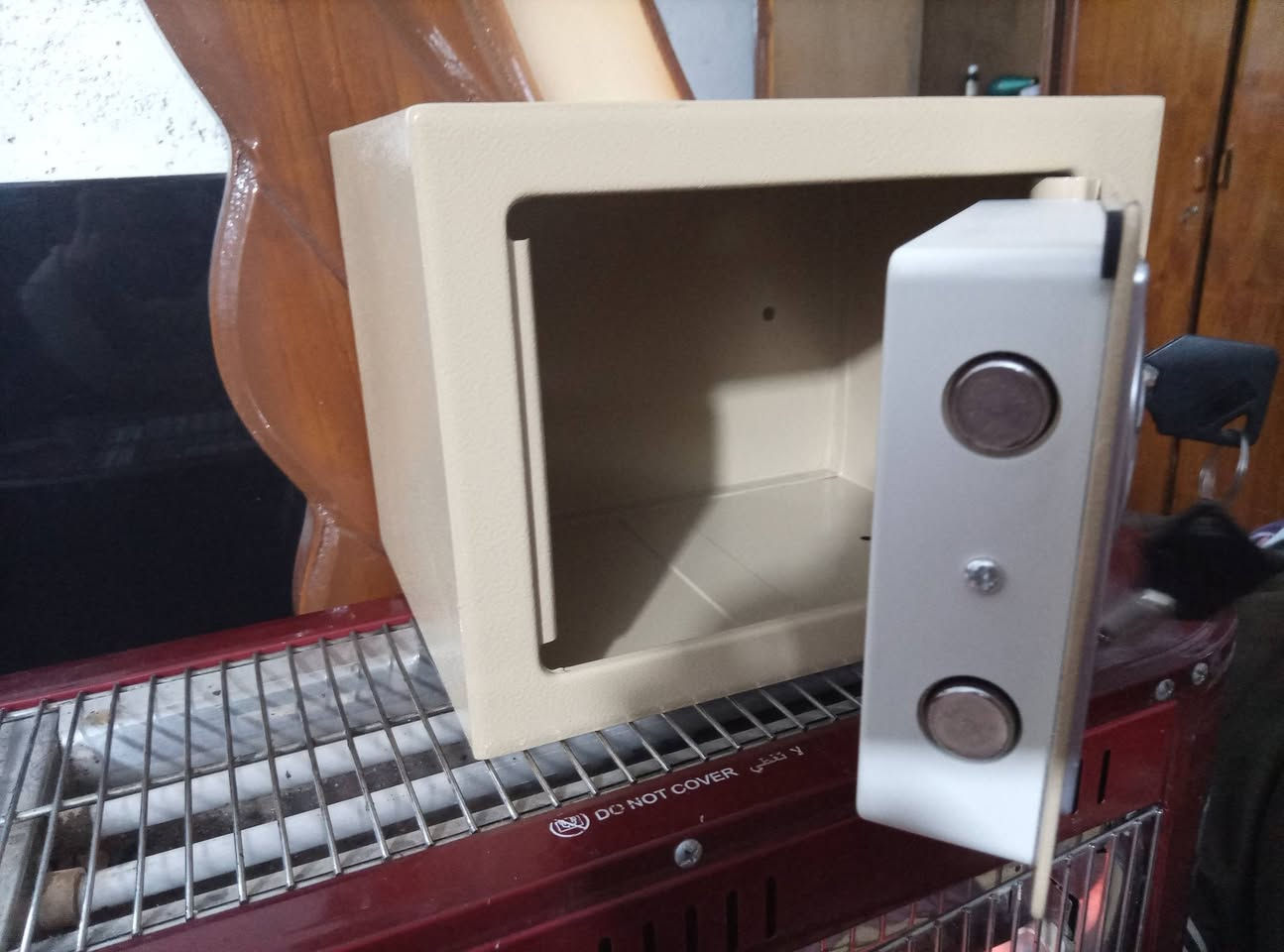 السلام عليكم قاصة للبيع قفل ورمز جديده سعرها ٣٠


**إذا كنت صاحب هذا الإعلان وتريد حذفه لأي سبب، رجاءا أرسل رسالة إلى الدعم الفني**