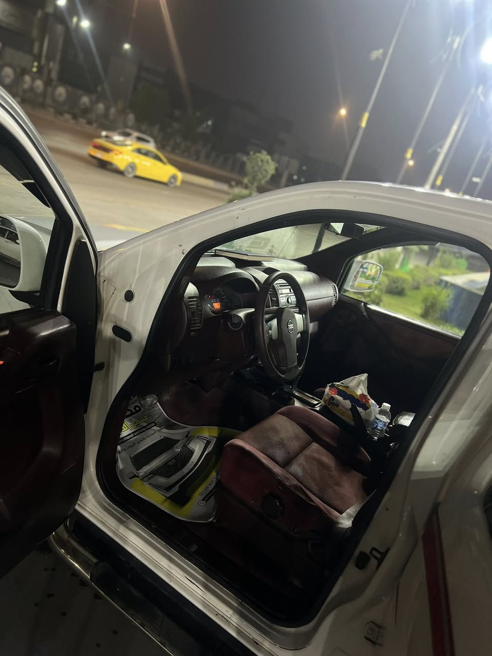 نيفاره موديل 2011 
رقم دهوك تحويل او وكاله 
نقصها بس صدر تعبان 
مكينه مفتوحه كازكيت فقط 
كهربائيات شغاله سياره حلوه 
سعرها 95 بيها مجال قليل 
مكان بغداد الامين 2 
رقمي *********** واتساب شغال

السونار موجود ب صور
