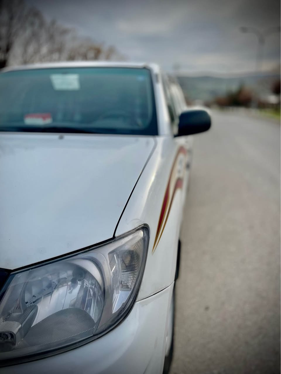 مەرزیە ٢٠٠٨ بئ بۆیاخ 
***********
سەنەوی تا ٢٠٢٩ تازەیە 
تایەی تازەیە 
کەمیک ساردی هەیە 
بەناوی خۆمە
بەشەرتی گیر و مەکینە و تەقەو رەقە 
152گەلا و کەمیک معامەلە السليمانية, العراق
