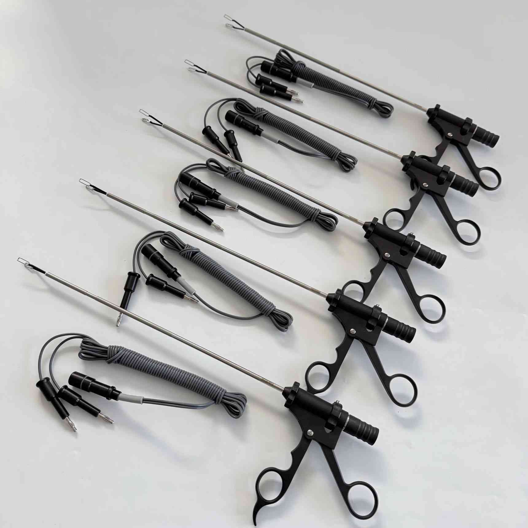 أداة البايبلر الجراحية بالمنظار – كفاءة وأمان في كل عملية
نوفر أداة Bipolar Laparoscopic Instrument عالية الجودة، مصممة لتأمين تحكم دقيق في القطع والتخثير أثناء العمليات الجراحية بالمنظار.
✅ أداء مستقر وتحكم دقيق
✅ مقاومة عالية للحرارة والتآكل
✅ متوفرة بعدة أشكال ومقاسات لتناسب مختلف التخصصات

📦 جاهزون لتجهيز المستشفيات والمراكز الجراحية بكافة أدوات الناظور الحديثة

📞 *********** – الريادة للأجهزة الطبية

⸻

⚡️ Bipolar Laparoscopic Instrument – Efficiency & Safety in Every Procedure
We offer a high-quality Bipolar Endoscopic Instrument designed to provide precise cutting and coagulation control during laparoscopic surgeries.
✅ Stable performance and accurate control
✅ High resistance to heat and corrosion
✅ Available in various types and sizes for different surgical needs

📦 Full supply for hospitals and surgical centers with modern endoscopic tools

📞 +964 787 600 1723 – Airayda for Medical Devices
