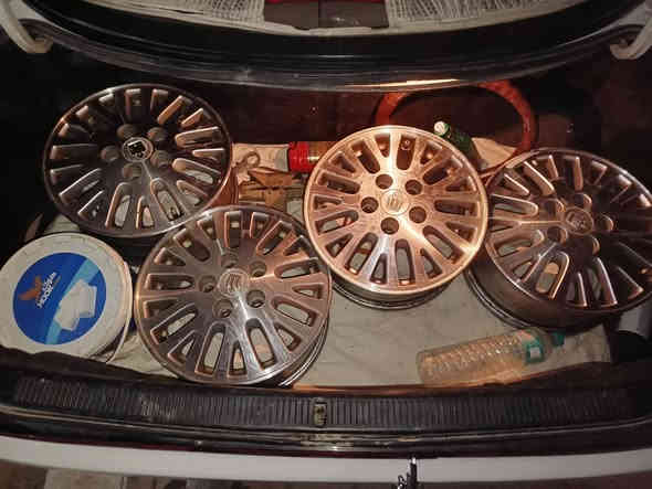 السلام عليكم تخم ويل حصيره ليزري للبيع جديد لا مجلي ولا مصبوغ 175وبي مجال ***********
