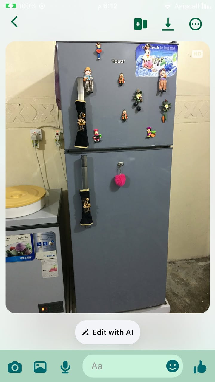 من رخصت الادم
ثلاجه توسوت اخو جديد 
هيه والقاعده مالتها 400 الف وبيها مجال للشراي
مجمده جديده هيه والقاعده
مالتها 450 وبيها مجال للشراي 
الاستفسار اتصال على رقم ***********
