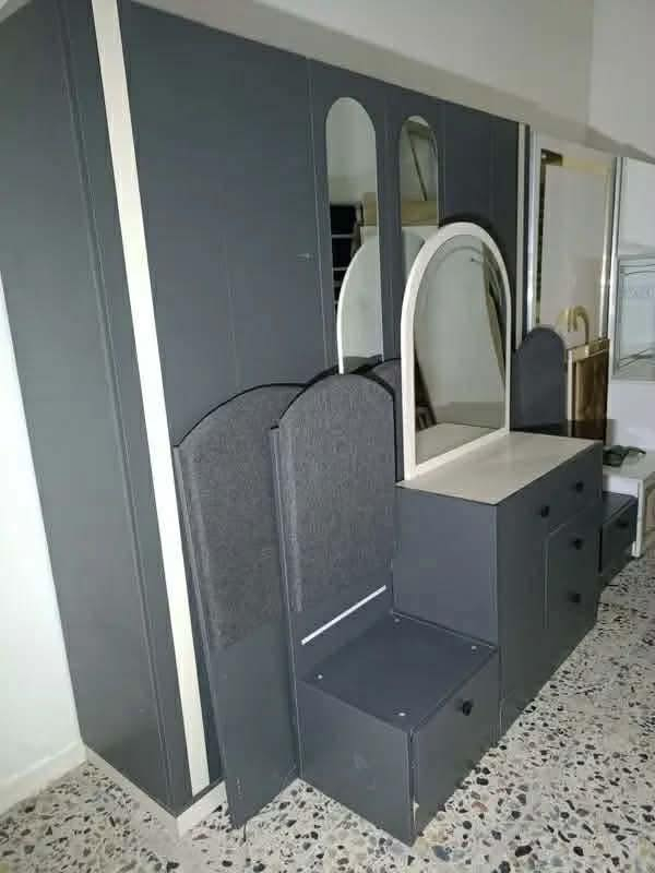 غرفة تركي 🇹🇷 مستخدام 5قطع  ✨✨
نضافه 90 💯
ابواب  💖
السعر 450 💖💸
مع شد🪛 ونقل 🚚  مجاني  داخل بغداد  محافظات بكروه


**إذا كنت صاحب هذا الإعلان وتريد حذفه لأي سبب، رجاءا أرسل رسالة إلى الدعم الفني**