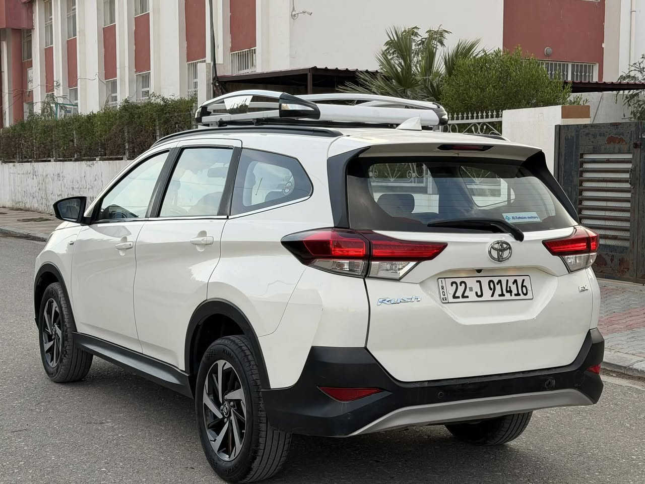 *********** تویوتا رش مودیل 2023 كير اوتوماتيك 7 راكب موصفات خليجي ماشي 46 الف سياره جاهزه نضيفه كير محرك تبريد شرط تبريد مركزي فقط ربع باب صبغ بدون ضرر داخل بيسمي تحويل نفس يوم  رقم سنوي جديد سعري 168 ورقه مكان اربيل بنصلاوة ***********
