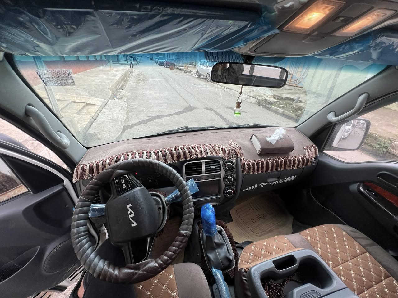 كيا 2025 رقم جديد سستم كامل  للبيع سعر مكدر كوله لان عيب كوله عل عام😪😅***********
