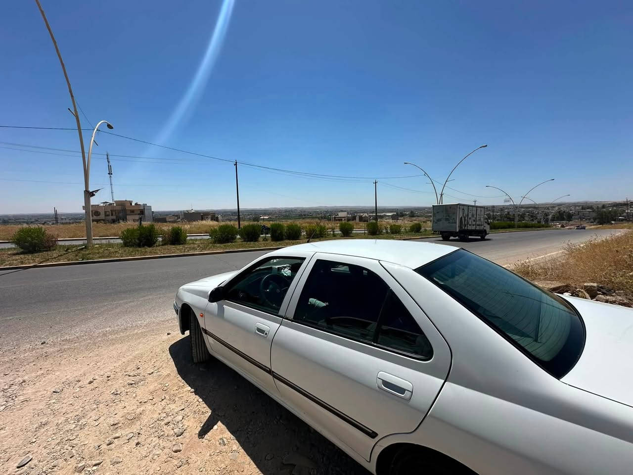 السلام عليكم للبيع ومراوس بيجو ٤٠٦ موديل 2000 مئسسه رقم هزة جديده سنويه 2031 بسمي تحويل ثاني يوم بيها الباب الوره السايق مبدل ودوسات مصلحه البوند مرشوش بدون معجون  السيارة جاهزة مكينة وكير شرط وتبريد ثلج شرط تايرات وباتري جدد شرط السعر المطلوب58 ورقة بيها مجال بسيط للطيبين عنوان موصل حي سومر رقم الهاتف ***********
