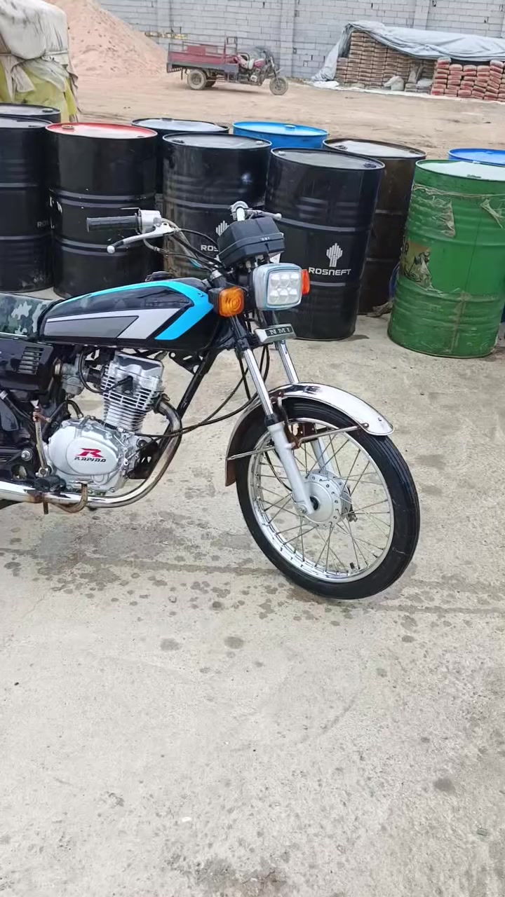 سلام عليكم دراجه للبيع مكفوله مكينه رابيدو جديده بدون اوراق ***********
