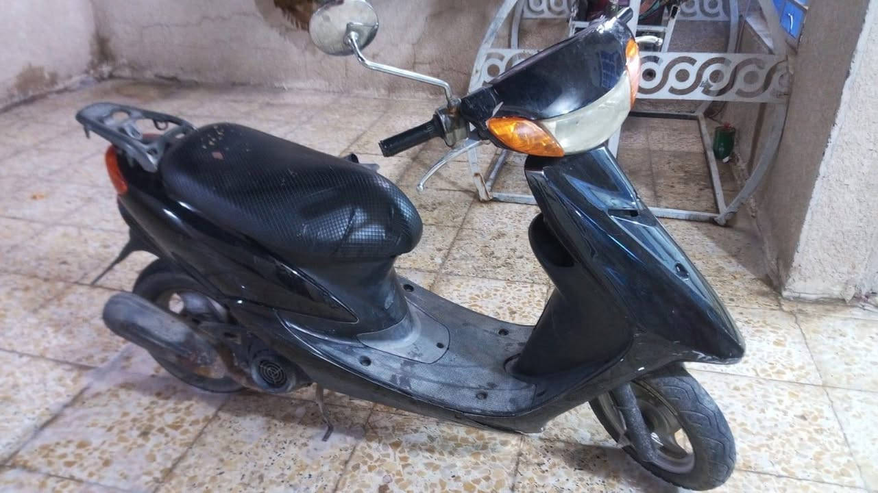 سلام عليكم دراجه عصفوري نضيفه عوزه بس باتري ب250/رقمي***********مكاني بغداد
