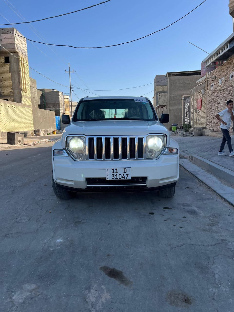 السلام عليكم سياره جيب ليبرتي 2008 للبيع رقم بغداد الجديد هزه وسنويه جديد سياره باسمي حادثهه جاملغ وبنيد تخم تاير حداده كله جديد سياره نضيفه وجديده بمعنى الكلمة ترايك من البصره البغداد شاشه جبيره توني شادهه  مكينه جديده v6 3700 سعرهه 115 وبيهه مجال للطيبين استفسار اكثر اتصل ع الرقم *********** سونار موجود جديد
