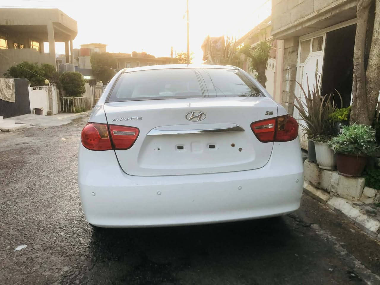 هۆندا ئاڤانتی 2010
گێڕ عادی
تەبرید ساردوو گەرم مەزبوتە
تەبرید لەمس
ناوو زەرد
جلد
کوشن هیتەر
ناوی زۆر جوانە
بەگلایتی لیزەرە
ئاوێنە شەفت
سەیارەکە هی ماڵانە هی مەعرەز نیە
مەسروفی تیا نیە
48 گەڵاو ماعمەلەیەکی برایانە
***********
***********
