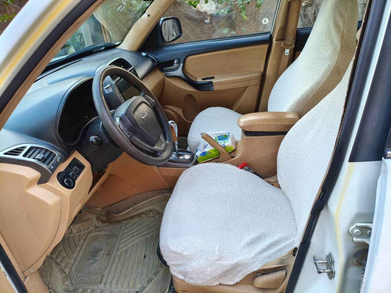 تيكو موديل 2012 كفالة من الصبغ 
محرك كير حدادية تبريد كفاله كلشي ماعايزه جديده  سنوية ل2017 ياله تسقط باسمي 

رقم التواصل *********** النجف, العراق
